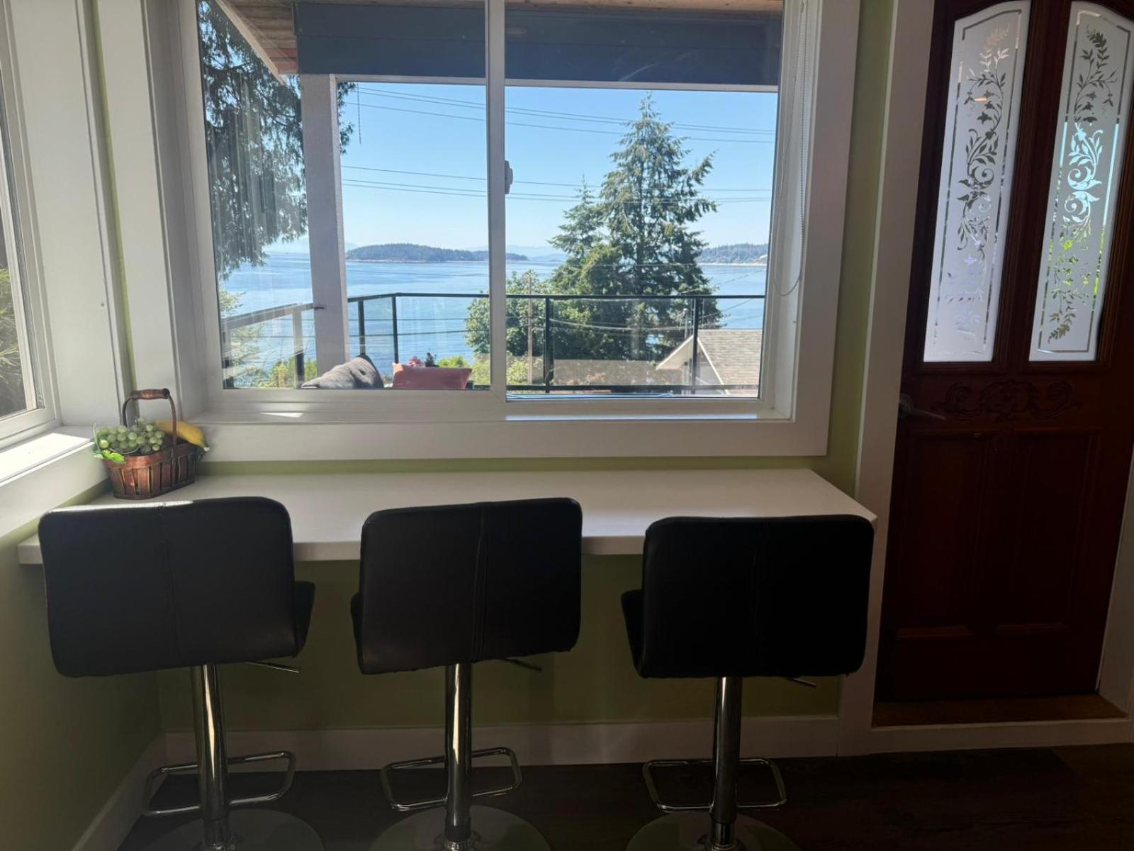 Relaxing 3Bdr 2Bth Home With Gorgeous View Sechelt Bagian luar foto